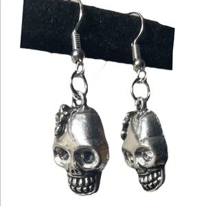 Skull earrings